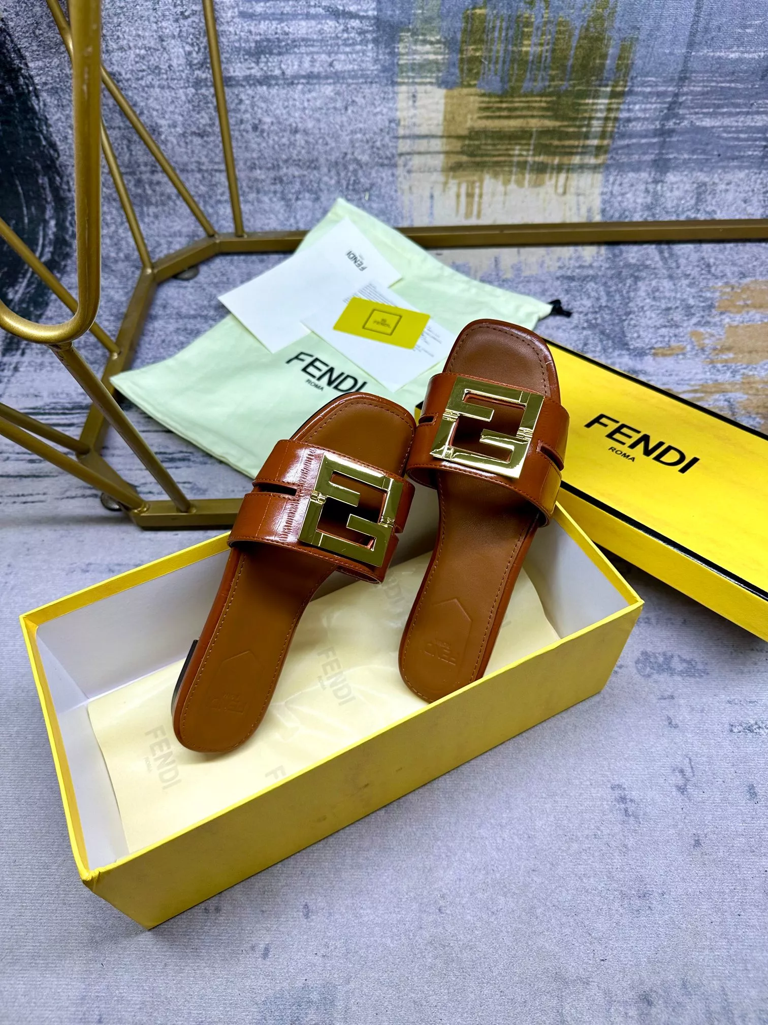 fendi chaussons pour femme s_12a25504